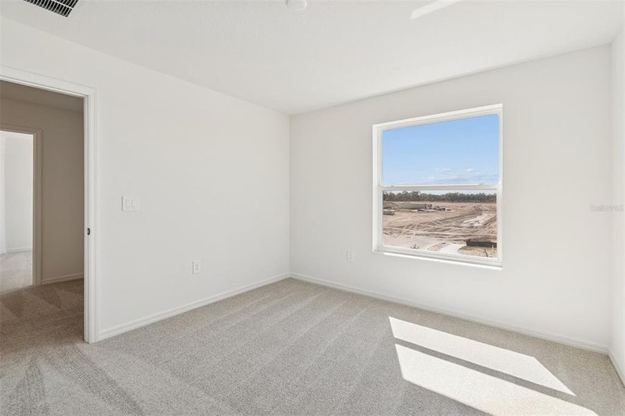 Spacious, unfurnished interior of a new home in Southpointe, Palmetto (Image 30).
