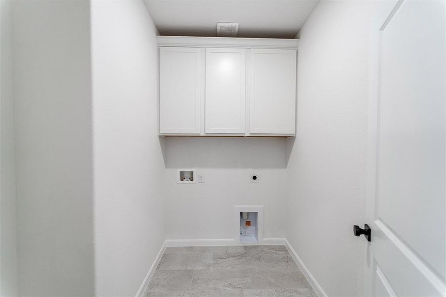 Spacious, unfurnished interior of a new home in Green Meadows, Celina (Image 18). Spacious, unfurnished interior of a new home in Green Meadows, Celina (Image 18).