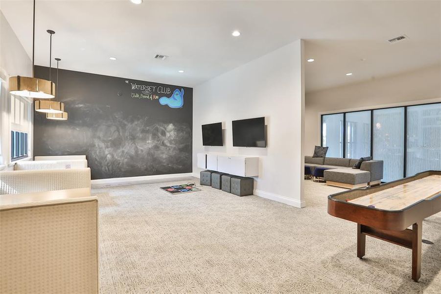 Furnished interior view inside a new home in , Apollo Beach (Image 64).