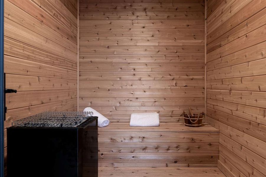 Relaxing sauna / steam room with wooden walls