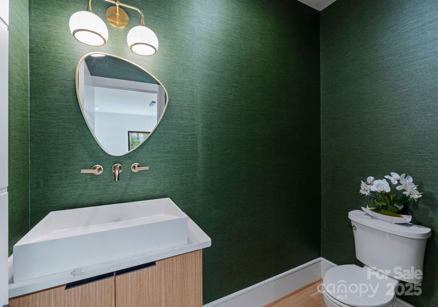 Image 43 of a home in .