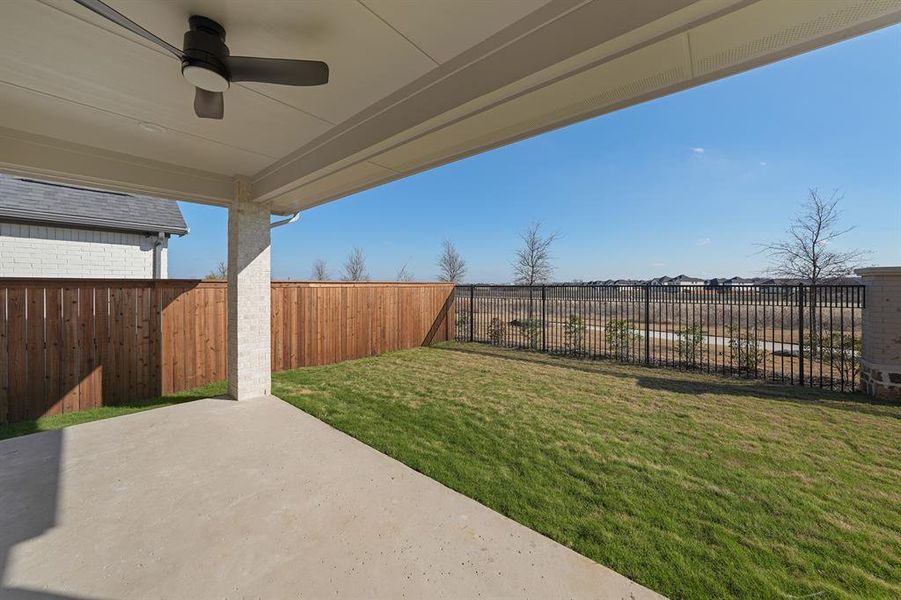 Exterior details and patio area of a home in Brookhollow West, Prosper (Image 23).