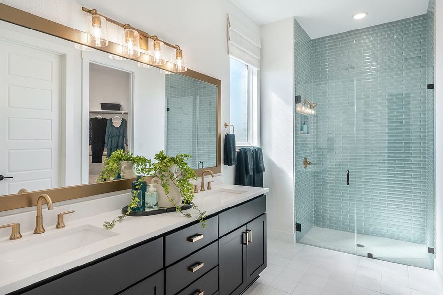 Image 15 representing the Linden by Tri Pointe Homes in Lagos Reserve, Manor, TX.