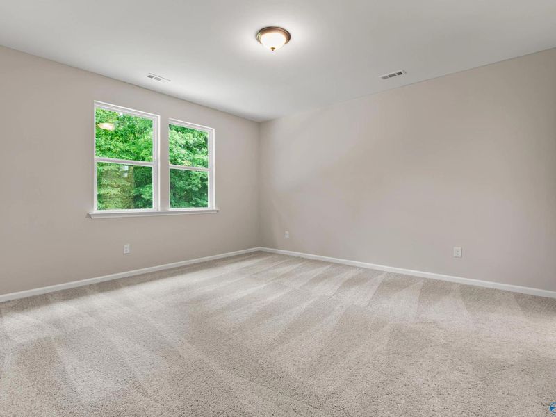 Spacious, unfurnished interior of a new home in Bailey Park, Fayetteville (Image 23).