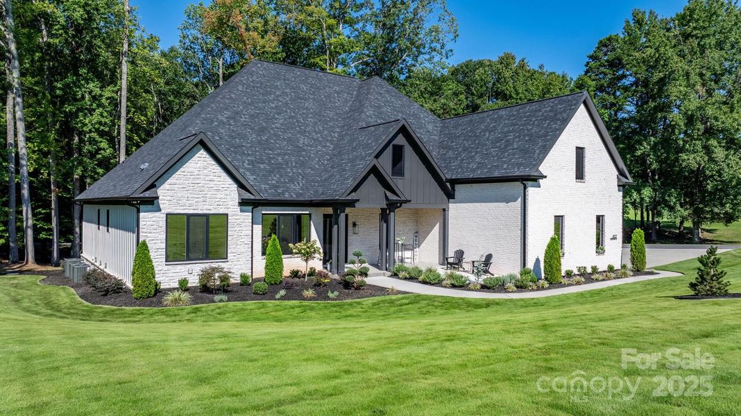 Image 41 of a home in .