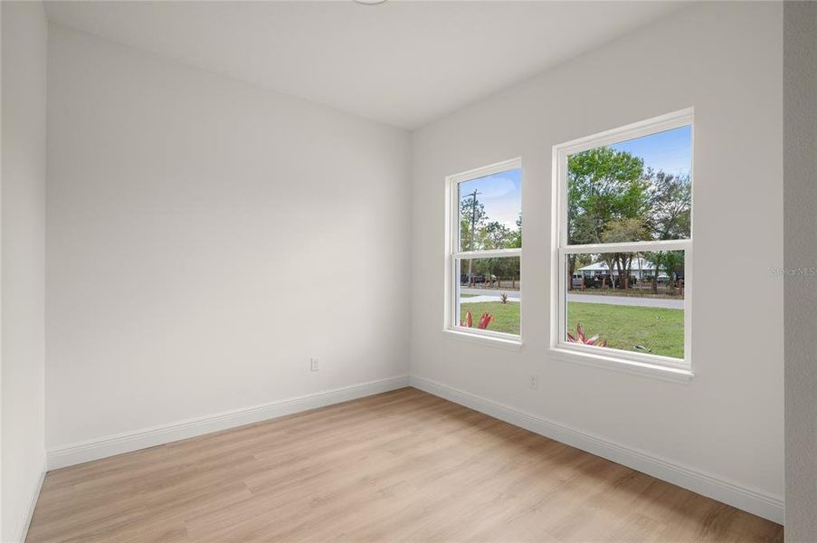 Spacious, unfurnished interior of a new home in , Osteen (Image 23).