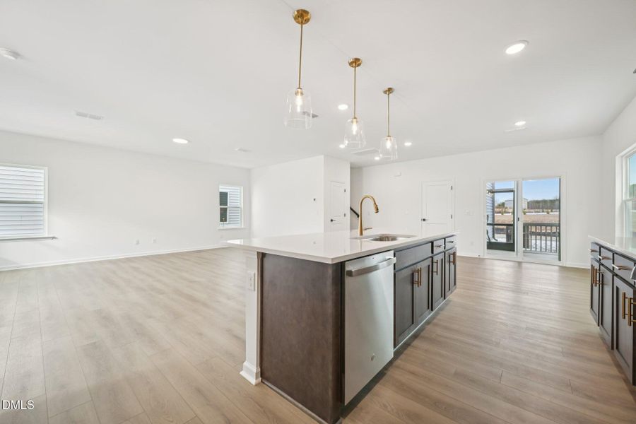 16-web-or-mls-Marvel Dr-S1012-016 16-web-or-mls-Marvel Dr-S1012-016