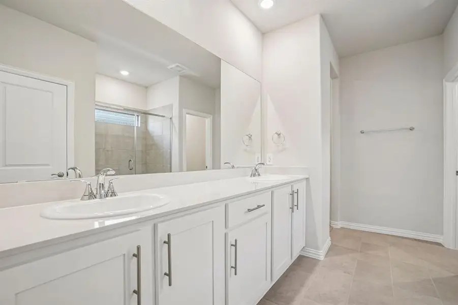 Photo is not of the actual home, but is an inspirational photo of builder’s model home and may depict options, furnishings, and/or decorator features that are not included.