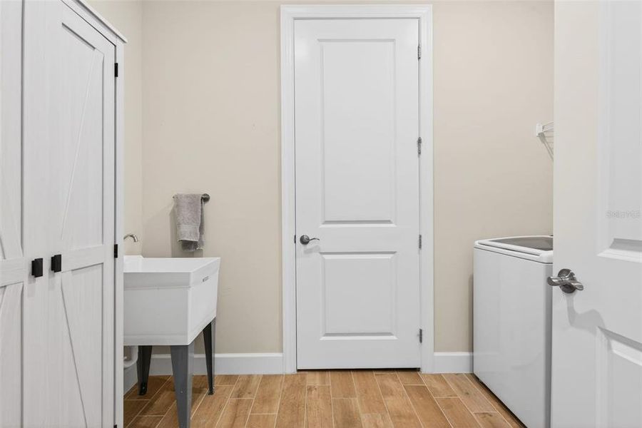 Furnished interior view inside a new home in , Englewood (Image 12).