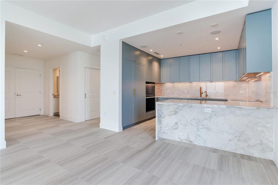 Furnished interior view inside a new home in The Ritz-Carlton Residences, Tampa (Image 8).