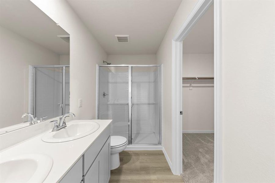 20. 936 S Holly - Bath (2)