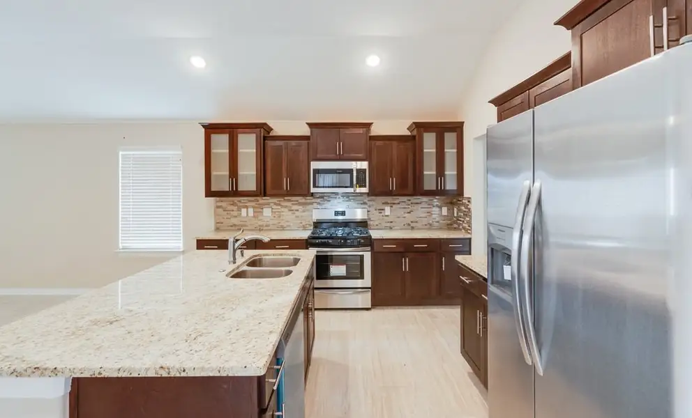 Furnished interior view inside a new home in Crossland, Socorro (Image 5).