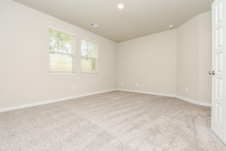 Spacious, unfurnished interior of a new home in Montgomery Oaks - Premier, Conroe (Image 39). Spacious, unfurnished interior of a new home in Montgomery Oaks - Premier, Conroe (Image 39).