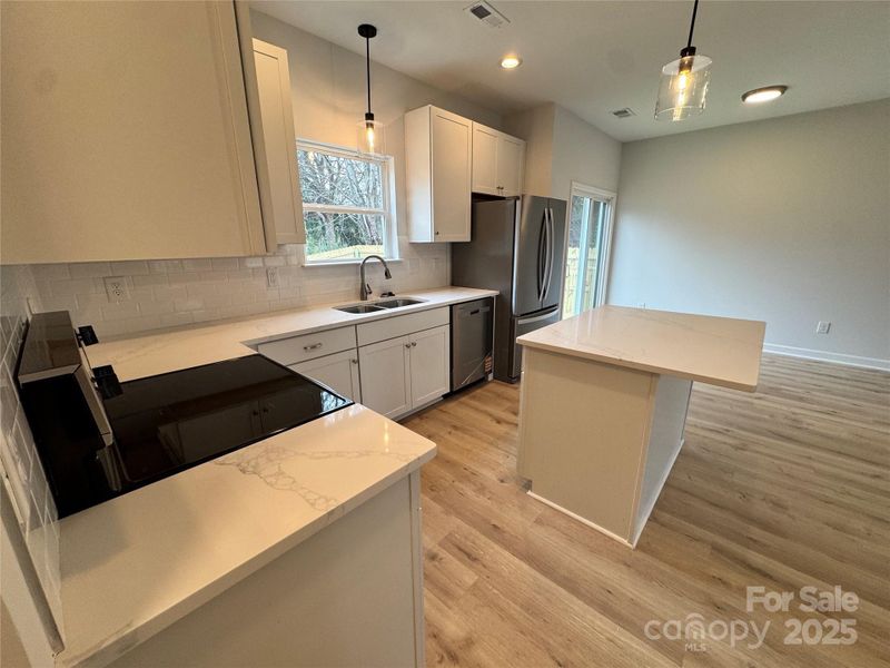 Furnished interior view inside a new home in , Gastonia (Image 7).