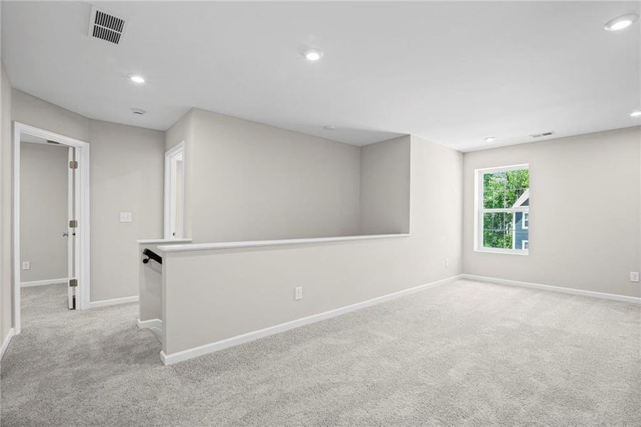 Spacious, unfurnished interior of a new home in Sage Woods, Dallas (Image 36).