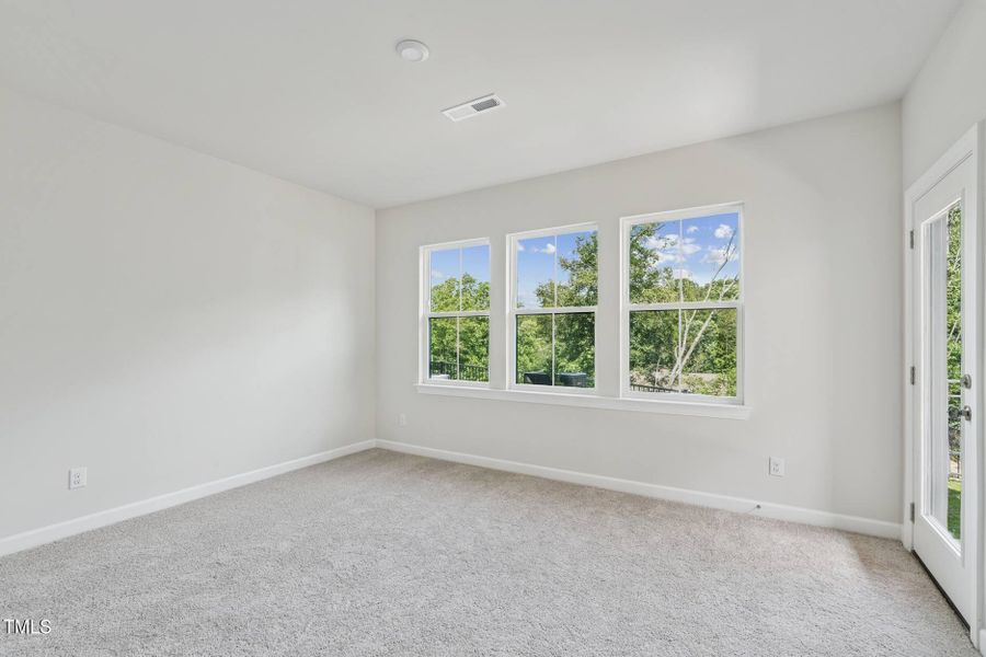 Elm Park 28_Shelby_Flex Room_5.19.25_web