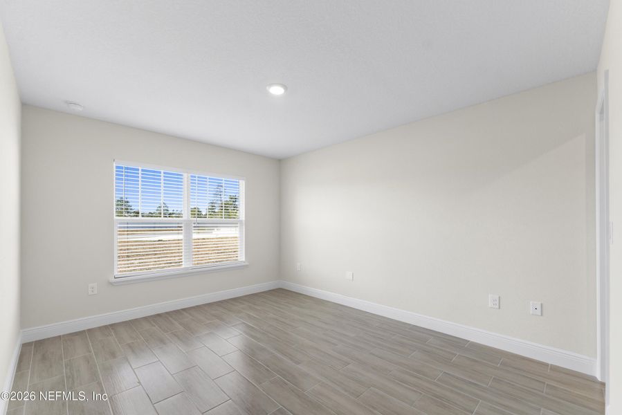 Spacious, unfurnished interior of a new home in , Ocala (Image 36).
