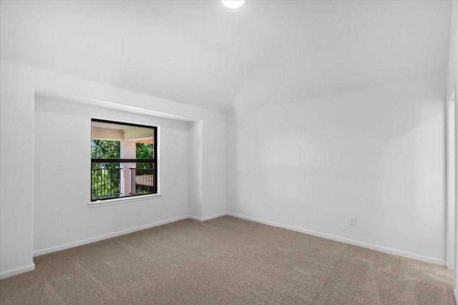 Spacious, unfurnished interior of a new home in , Missouri City (Image 22).