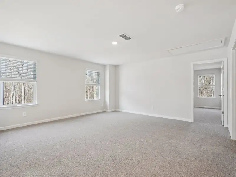 Spacious, unfurnished interior of a new home in Harmony Manor, Fairburn (Image 15).
