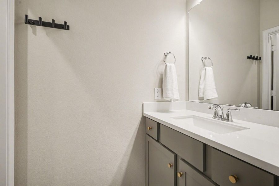 Close-up of interior finishes inside a home in Coastal Point, League City (Image 21). Close-up of interior finishes inside a home in Coastal Point, League City (Image 21).