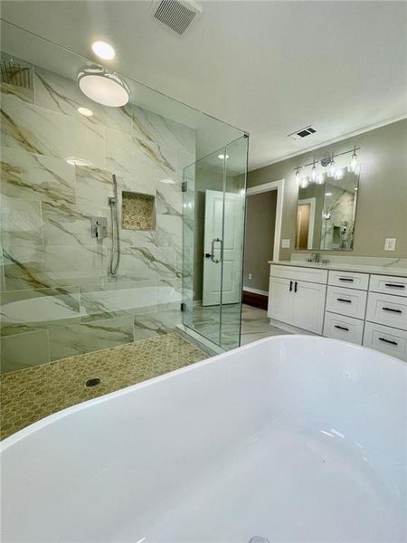 Furnished interior view inside a new home in , Hapeville (Image 3).