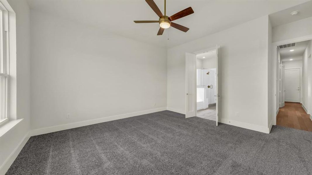 Spacious, unfurnished interior of a new home in , Weatherford (Image 16). Spacious, unfurnished interior of a new home in , Weatherford (Image 16).