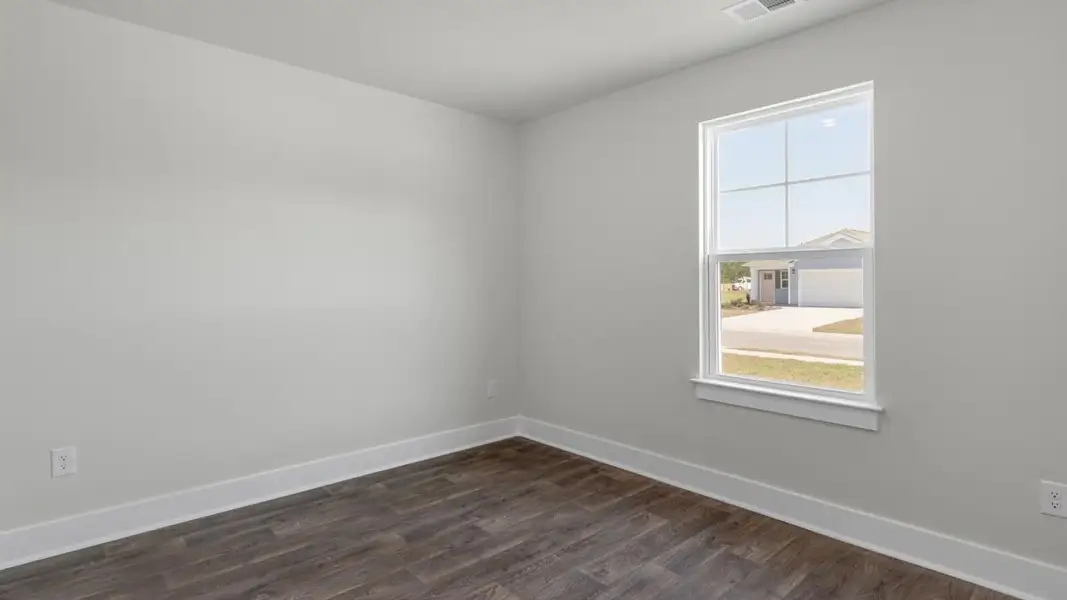 Spacious, unfurnished interior of a new home in Mariners Reach, Bolivia (Image 22). Spacious, unfurnished interior of a new home in Mariners Reach, Bolivia (Image 22).