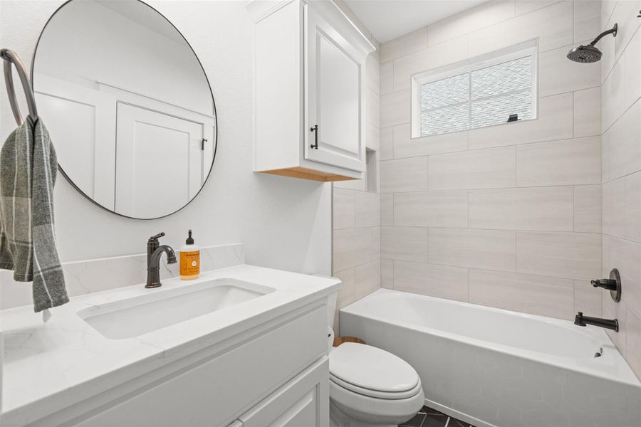 Furnished interior view inside a new home in , Bryan (Image 11).