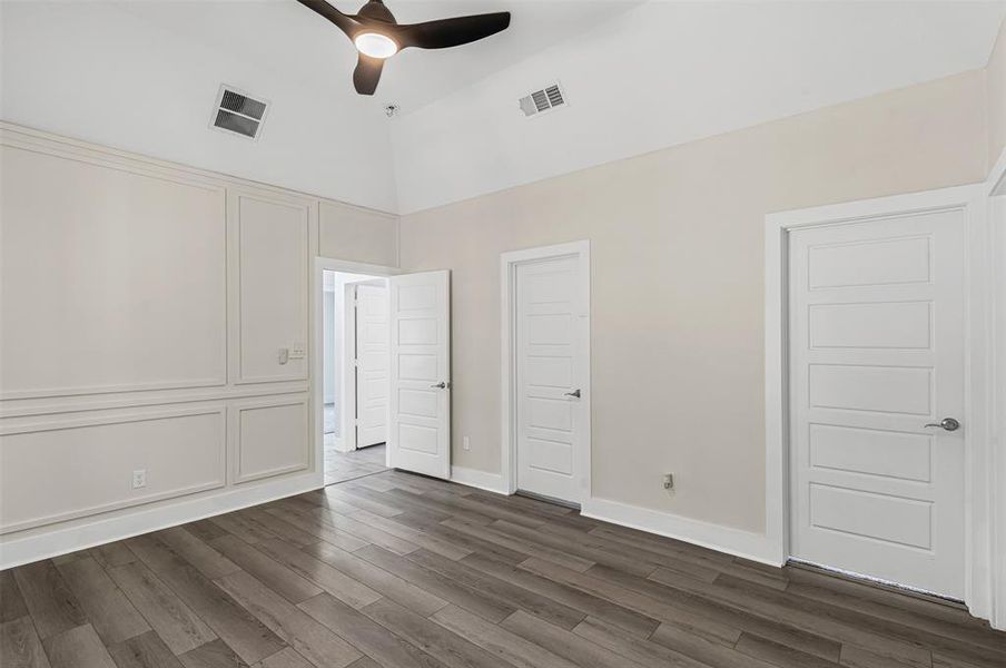 Spacious, unfurnished interior of a new home in , Granbury (Image 37). Spacious, unfurnished interior of a new home in , Granbury (Image 37).