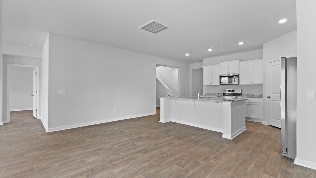 Representative unfurnished interior of a home built from the ARCHER-EXP by D.R. Horton in Lakeview at Kitfield, Moncks Corner (Image 17).