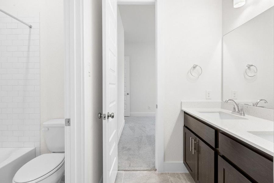 Furnished interior view inside a new home in Double Eagle Ranch, Cedar Creek (Image 8). Furnished interior view inside a new home in Double Eagle Ranch, Cedar Creek (Image 8).