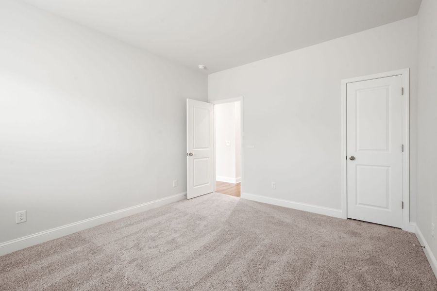 Spacious, unfurnished interior of a new home in Waterways, Richmond Hill (Image 17). Spacious, unfurnished interior of a new home in Waterways, Richmond Hill (Image 17).