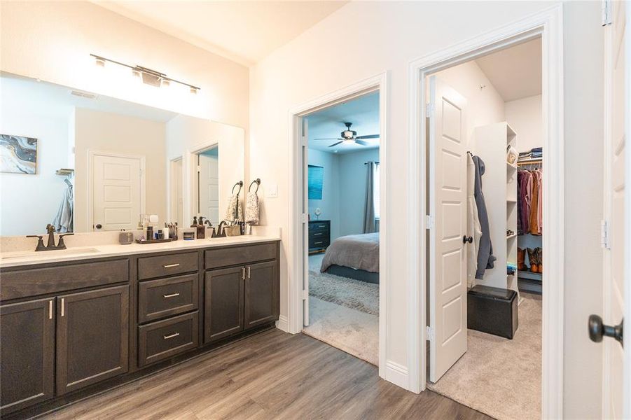 Furnished interior view inside a new home in , Irving (Image 12).