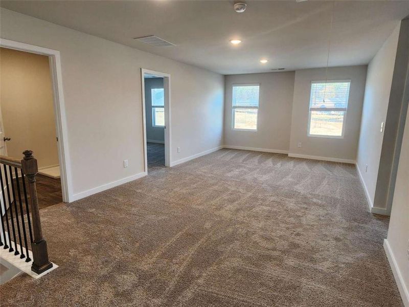 Spacious, unfurnished interior of a new home in Southern Hills, McDonough (Image 30).