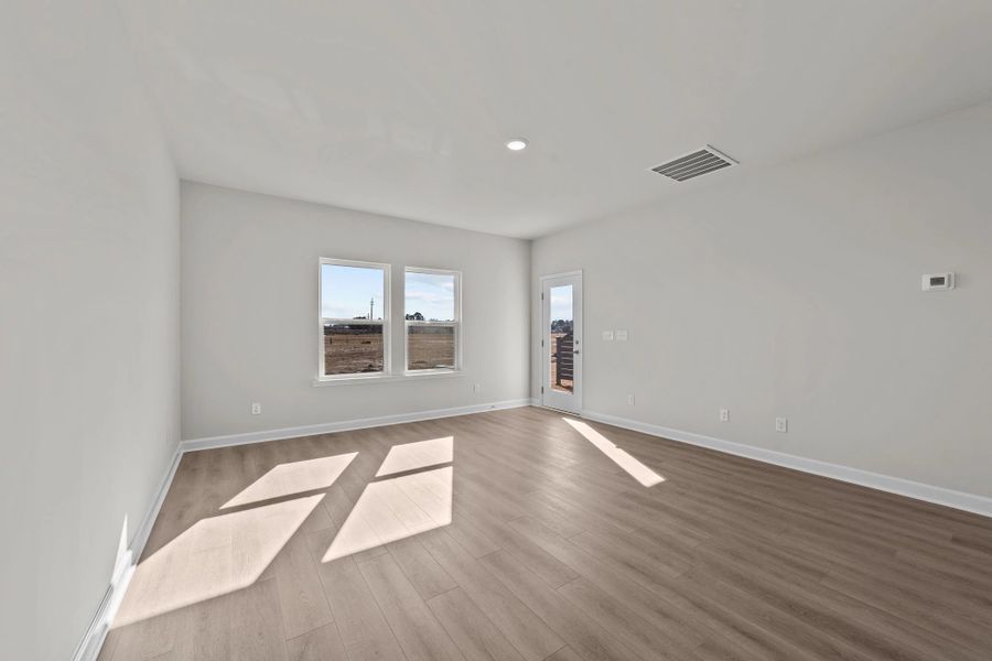 Similar Palmetto floorplan. Finishes and features may vary. Similar Palmetto floorplan. Finishes and features may vary.