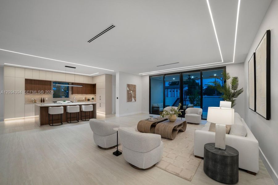 Furnished interior view inside a new home in , Hollywood (Image 40).