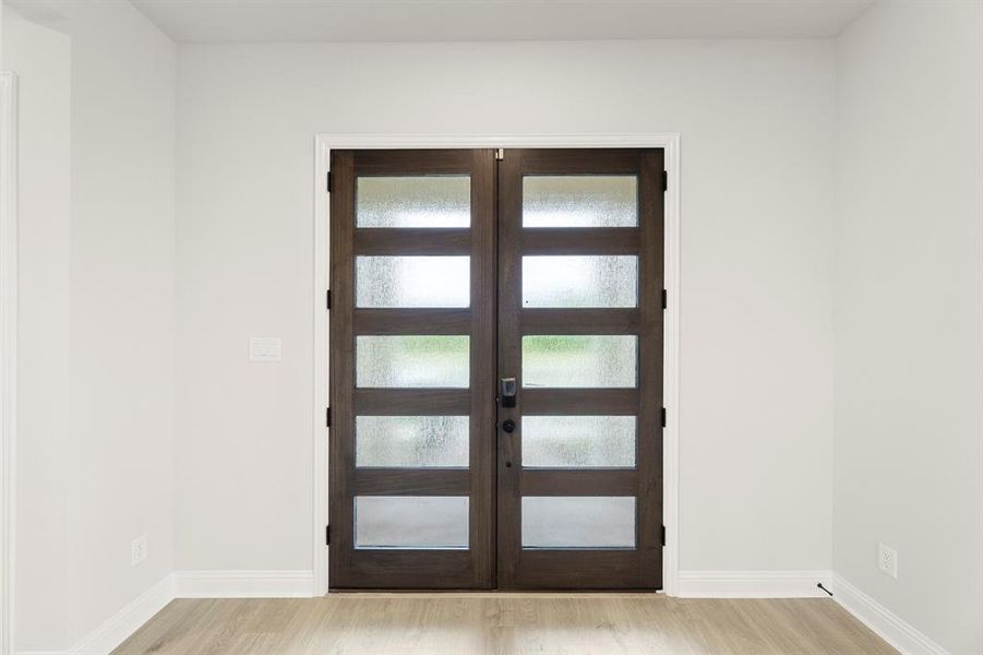 03. 9304 Blooming Ivy - Entry 03. 9304 Blooming Ivy - Entry