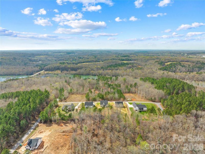 Natural landscape and outdoor views near in Statesville (Image 41). Natural landscape and outdoor views near in Statesville (Image 41).