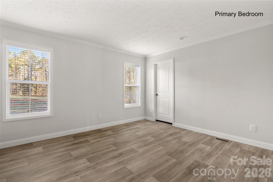 Spacious, unfurnished interior of a new home in , Lancaster (Image 13).
