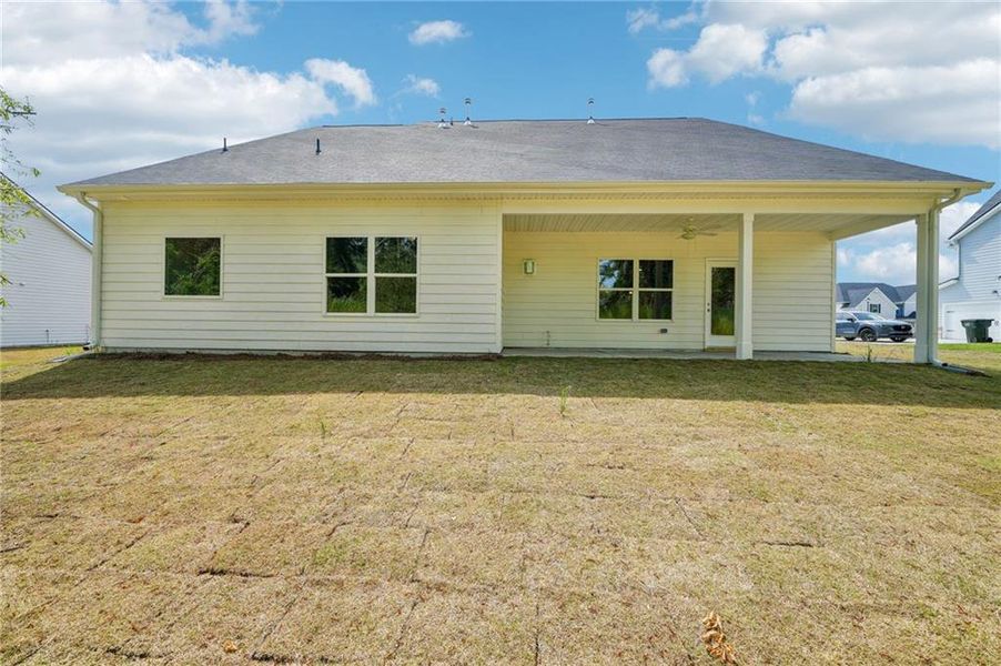 Exterior details and patio area of a home in Stephen's Landing, Loganville (Image 3).