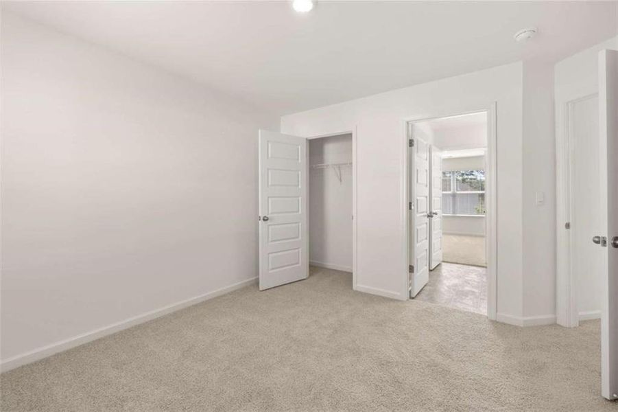 Exterior details and patio area of a home in Independence, Loganville (Image 1).