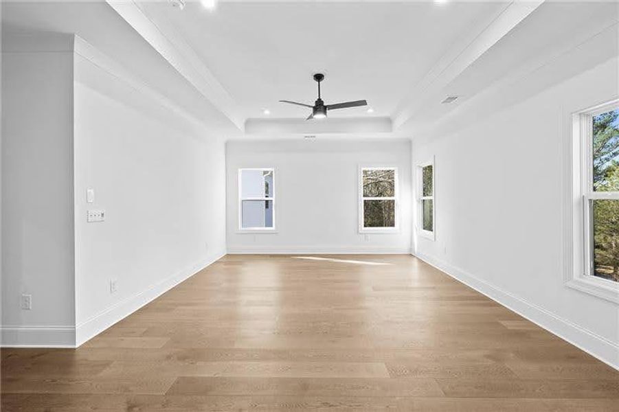 Spacious, unfurnished interior of a new home in Livingstone Park, Kennesaw (Image 22).