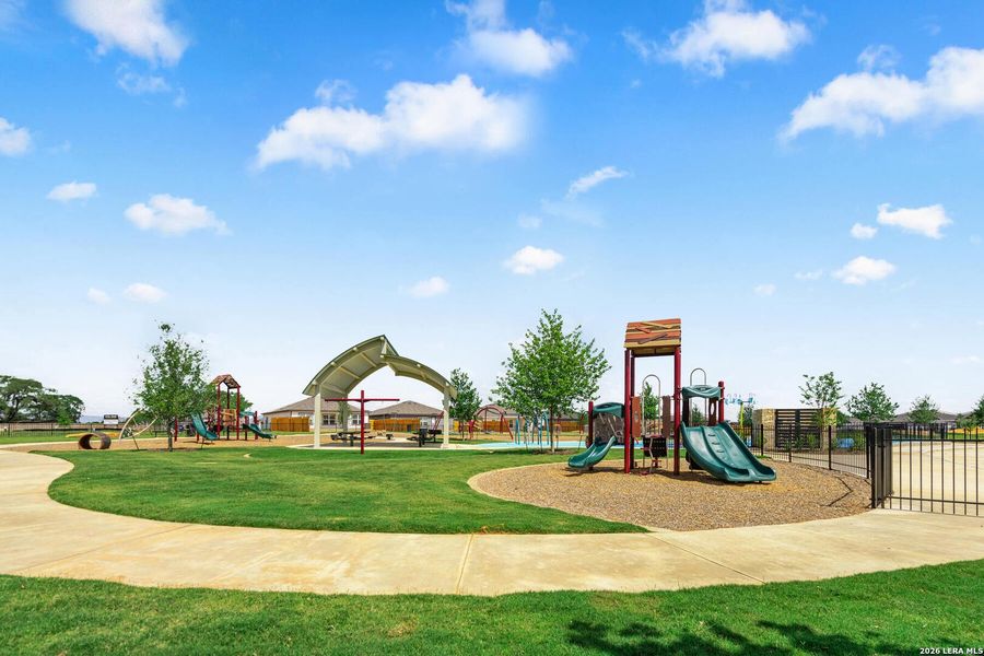 Community amenities in Rosewood Estates, Lytle (Image 19).