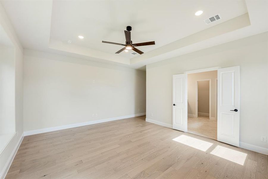 Spacious, unfurnished interior of a new home in Liberty, Melissa (Image 18). Spacious, unfurnished interior of a new home in Liberty, Melissa (Image 18).