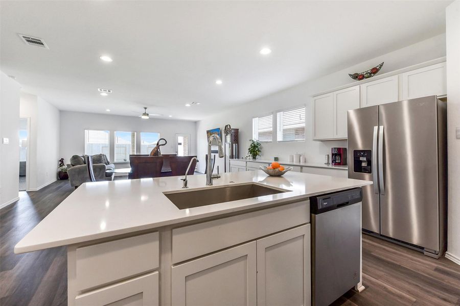 Furnished interior view inside a new home in Sunterra, Katy (Image 30). Furnished interior view inside a new home in Sunterra, Katy (Image 30).