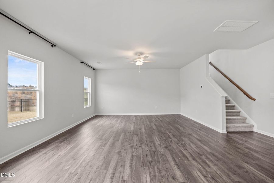 23-web-or-mls-IMG_9821 23-web-or-mls-IMG_9821