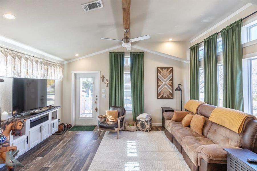 Furnished interior view inside a new home in , Abilene (Image 7).