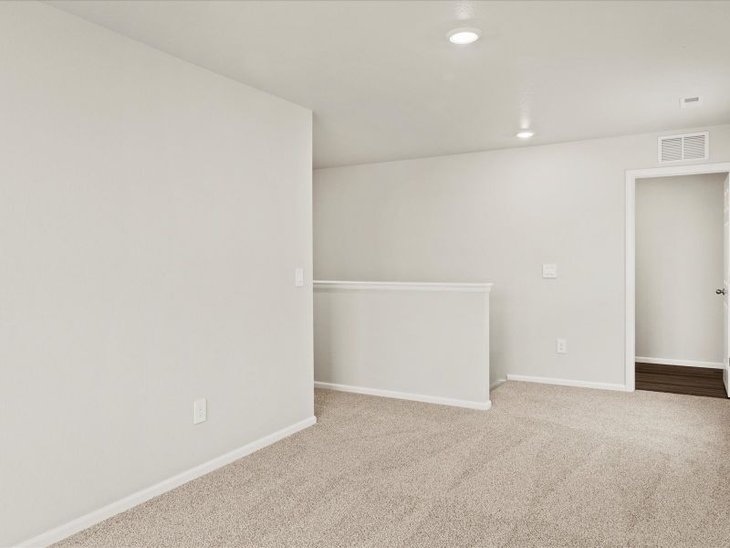 Spacious, unfurnished interior of a new home in Westgate, Greeley (Image 9).