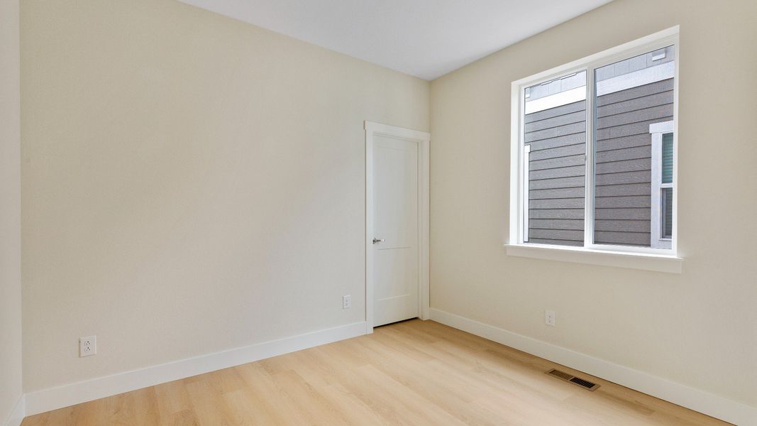 Furnished interior view inside a new home in Dillon Pointe - City, Broomfield (Image 19).