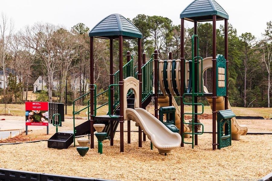 Hickory Grove Community Amenities